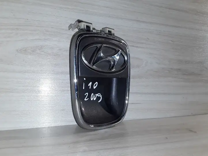 Hyundai i10 (2007 - 2012) Ручка крышки багажника — фото 3