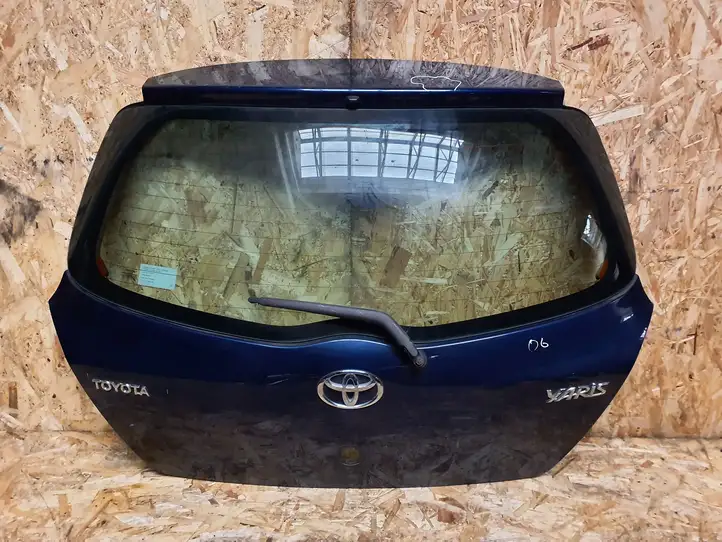 Toyota Yaris (2005 - 2009) Крышка багажника — фото 1