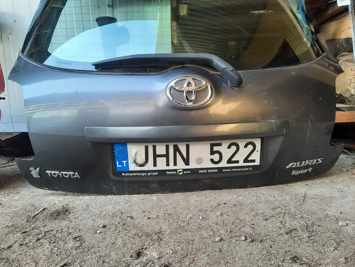 Toyota Auris 150 (2006 - 2012) Крышка багажника — фото 2