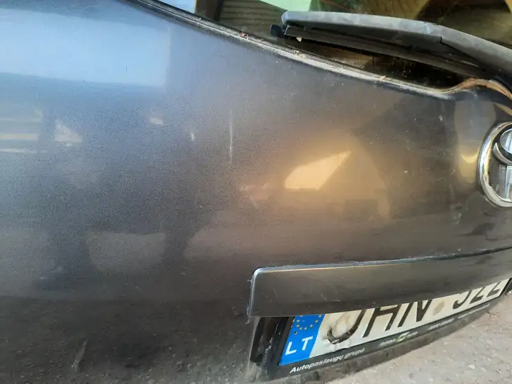 Toyota Auris 150 (2006 - 2012) Крышка багажника — фото 4