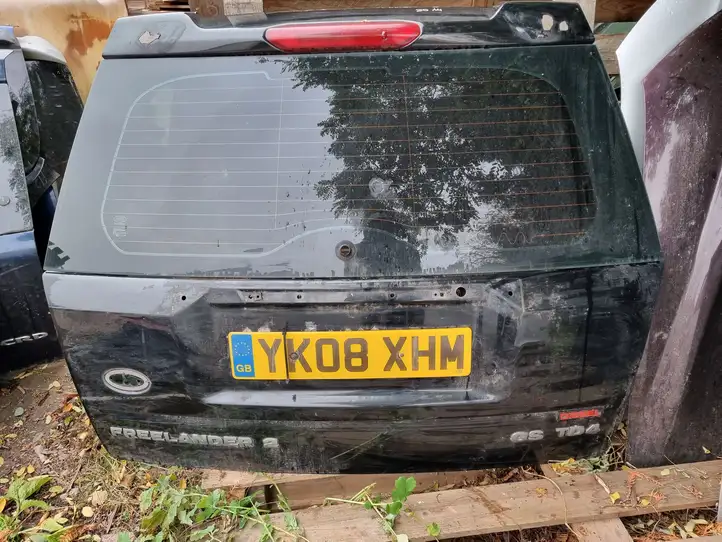 Land Rover Freelander 2 - LR2 (2006 - 2010) Крышка багажника — фото 1