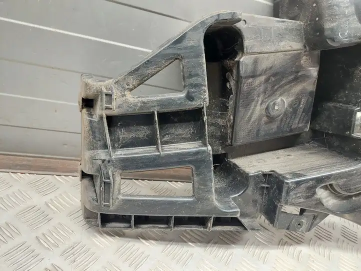BMW X1 F48 F49 (2015 - 2022) 7332318 Кронштейн заднего бампера — фото 3