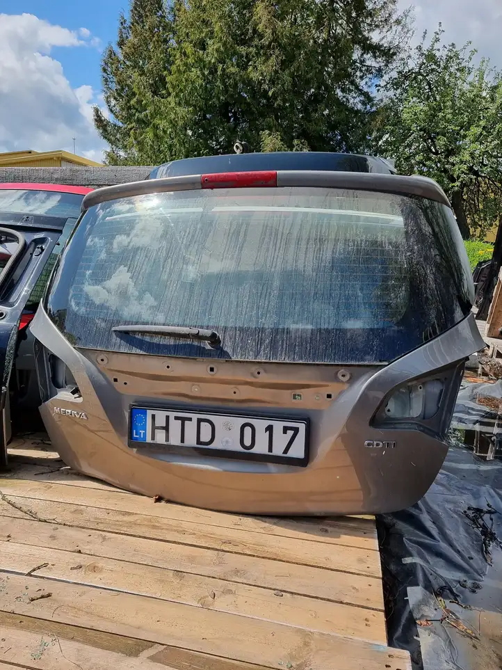 Opel Meriva B (2010 - 2014) Крышка багажника — фото 1