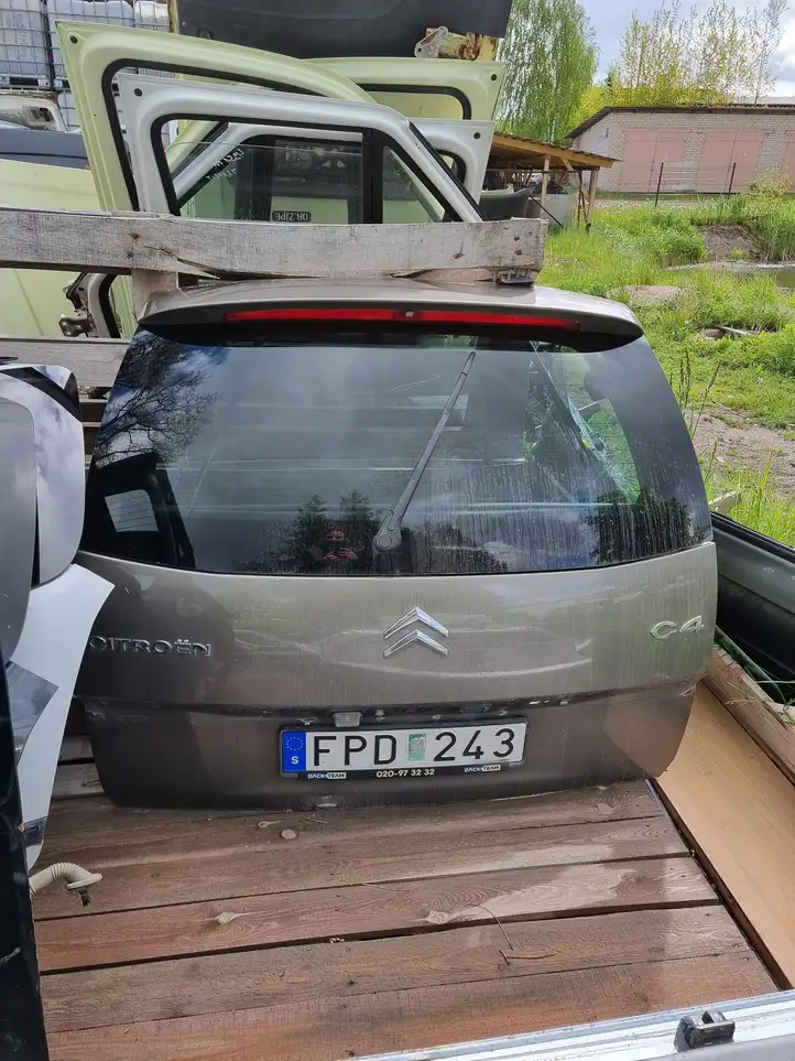 Citroen C4 I Picasso (2006 - 2013) Крышка багажника — фото 1