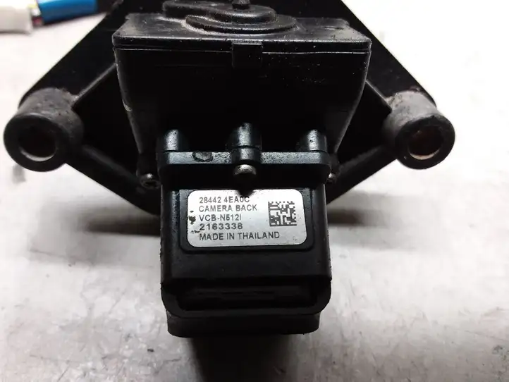 Nissan Qashqai (2013 - 2017) 284424EA0C Видеокамера заднего вида — фото 2
