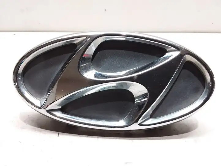 Hyundai i30 (2012 - 2015) 87311A6000 Эмблема производителя — фото 1