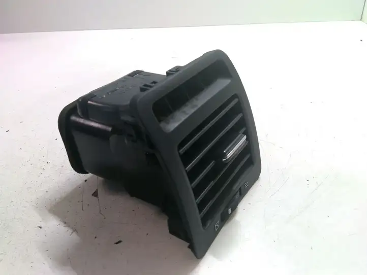 Toyota Corolla Verso E121 (2001 - 2004) 5565013020 Боковой воздушный дефлектор — фото 4