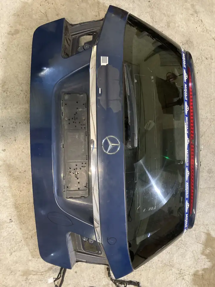 Mercedes-Benz E W212 (2009 - 2016) Крышка багажника — фото 1