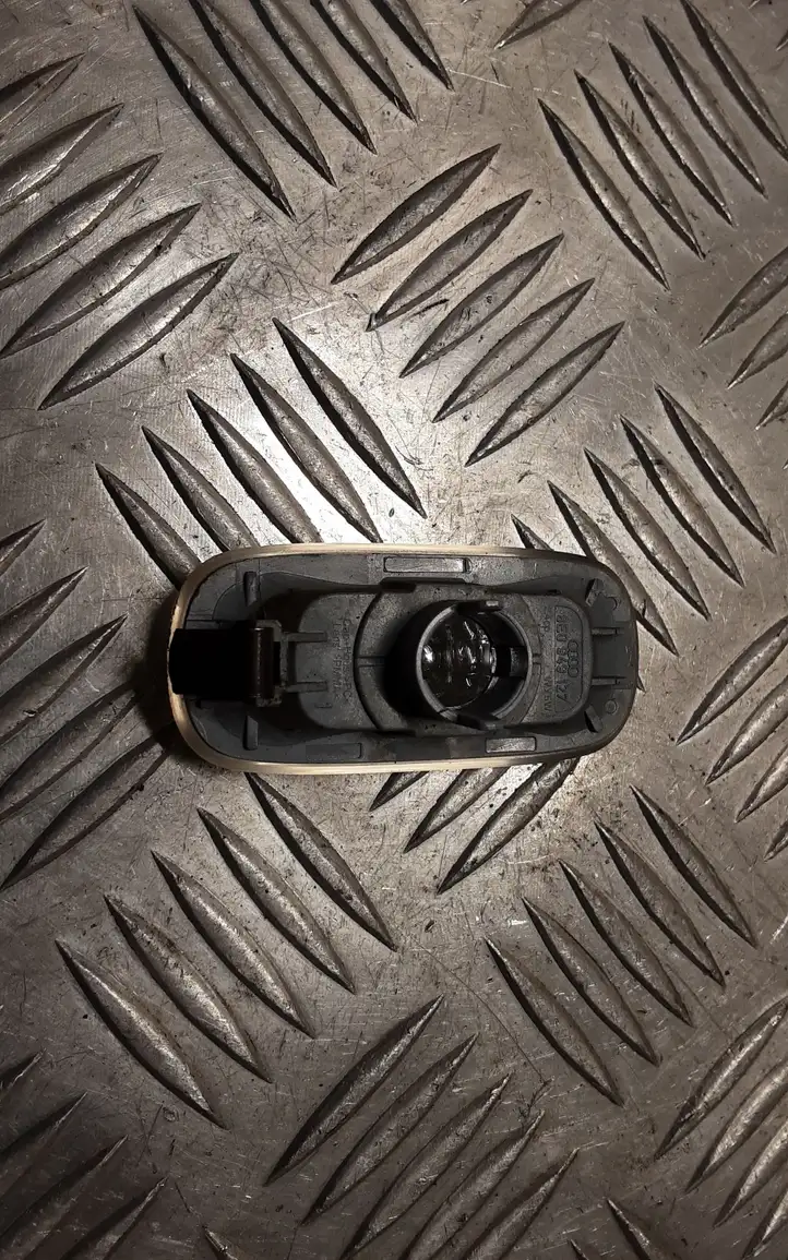 Audi A6 S6 C6 4F (2004 - 2008) 8E0949127 Болт крепления запасного колеса — фото 3
