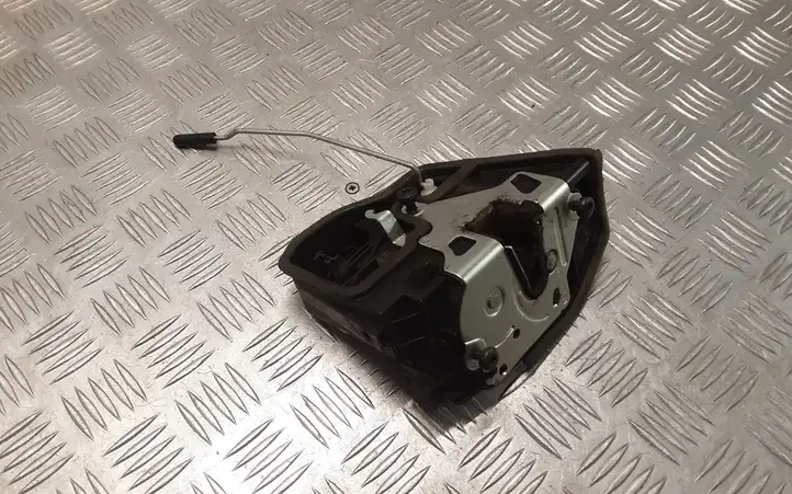 BMW 1 F20 F21 (2011 - 2019) 7229460 Замок задней двери — фото 1