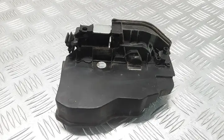 BMW 1 F20 F21 (2011 - 2019) 7229460 Замок задней двери — фото 4