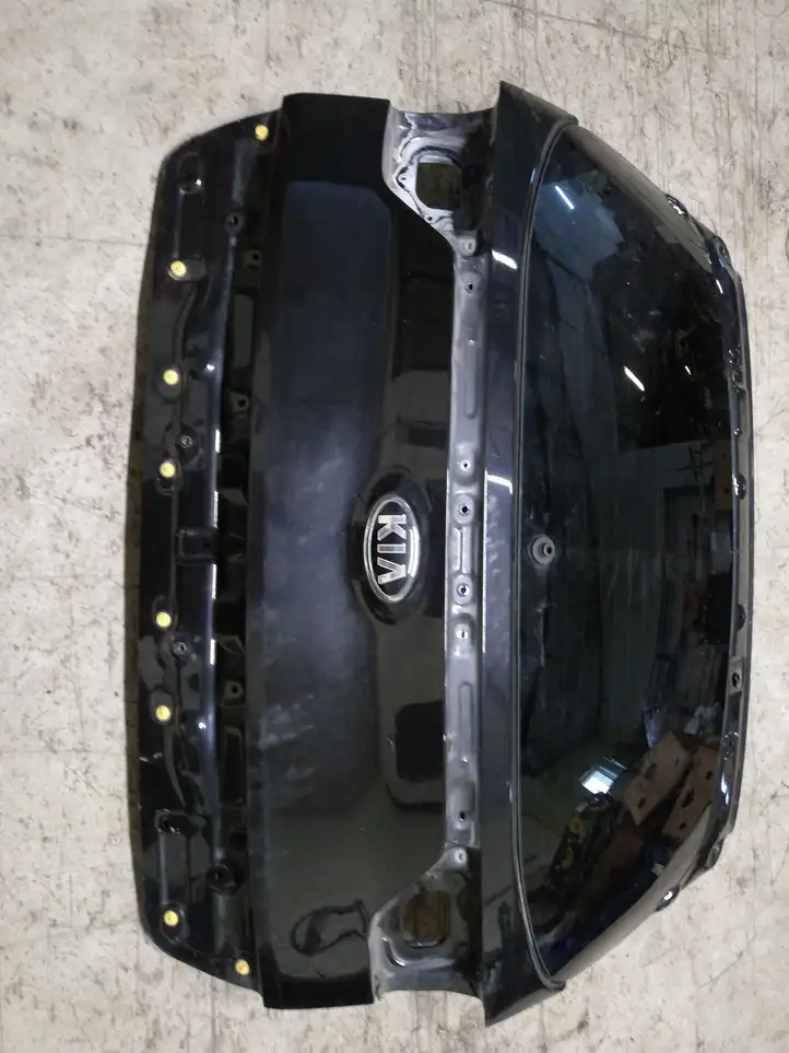 Kia Sportage (2014 - 2016) Крышка багажника — фото 1