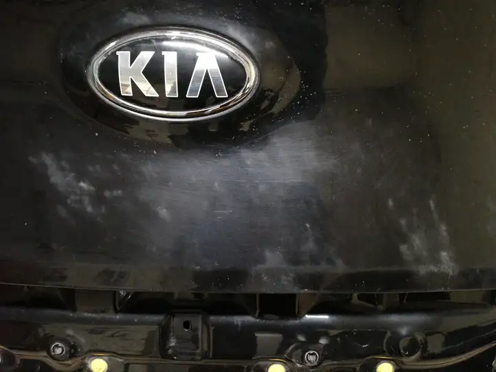 Kia Sportage (2014 - 2016) Крышка багажника — фото 4