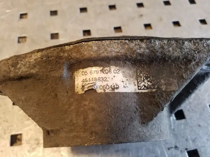 BMW 3 F30 F35 F31 (2012 - 2018) 22727110 Кронштейн амортизатора — фото 3