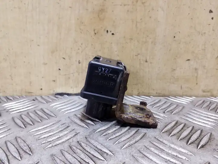 Subaru Outback (2009 - 2014) 86121AJ000 Реле стеклоочистителей — фото 3