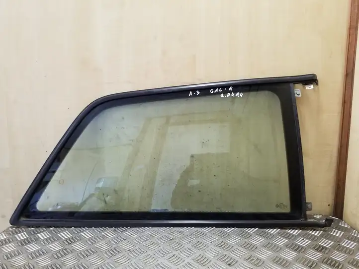 Audi A3/S3 8L (2000 - 2003) 8L3847100 Заднее боковое стекло — фото 1