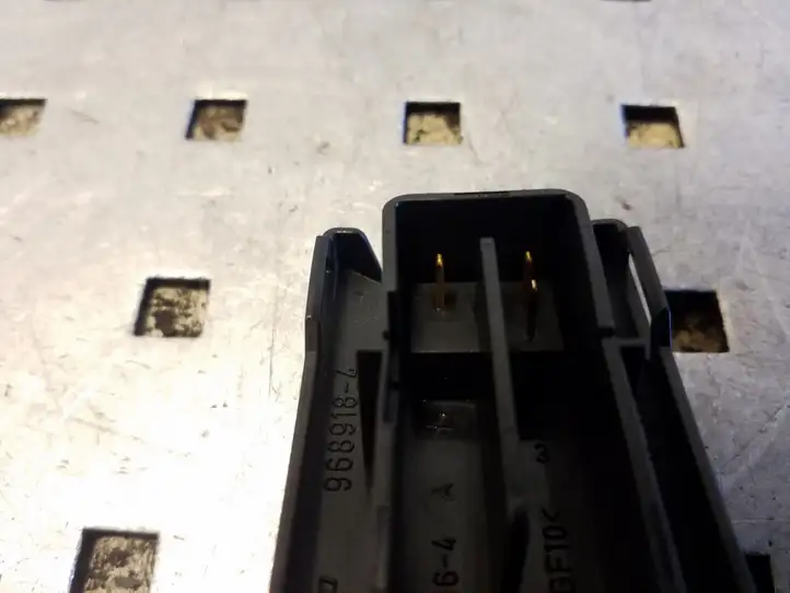 BMW X5 E53 (1999 - 2006)  6920069 Другая деталь салона