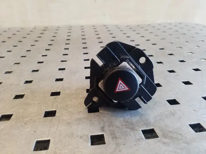 Seat Altea XL (2004 - 2015) 5P0863160 Включатель аварийных фонарей — фото 4
