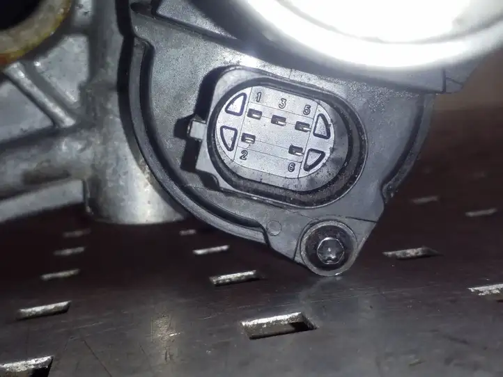 Volkswagen Sharan (2010 - 2015) 03L131512C Охладитель клапана EGR — фото 7