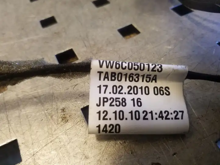 Volkswagen PASSAT B7 (2011 - 2014) TAB016315A Прочая электропроводка — фото 6