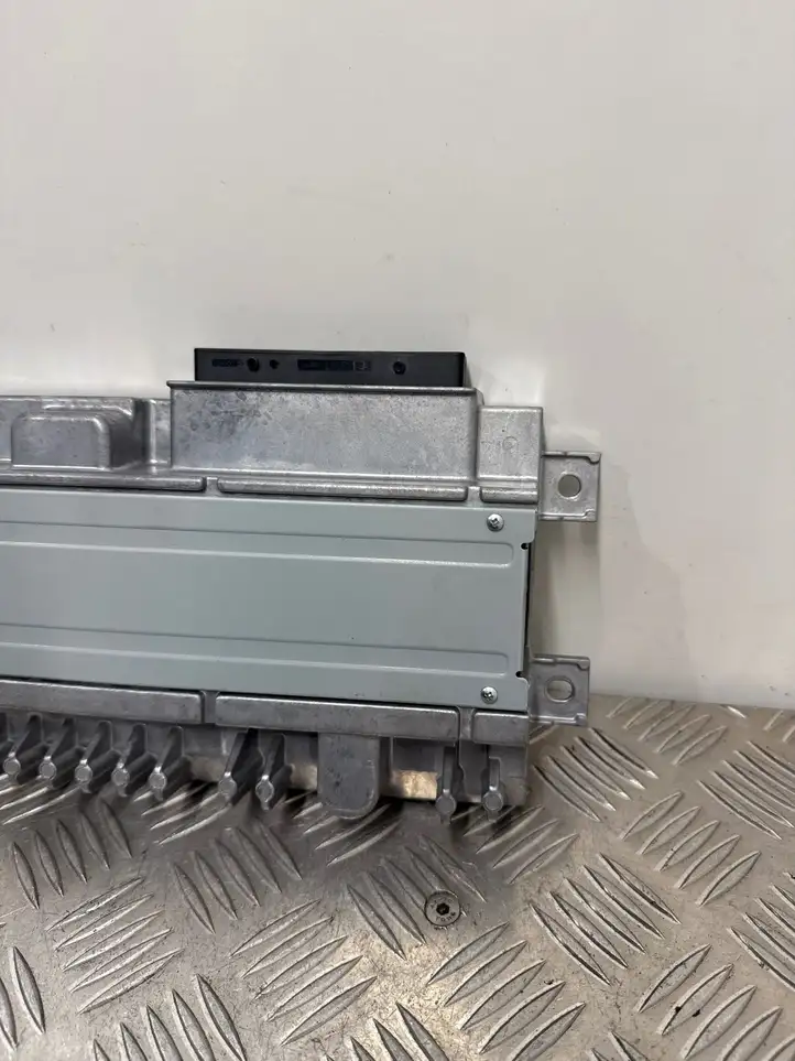 Audi A4 S4 B9 (2015 - 2019) 8W0035465 Усилитель звука — фото 3