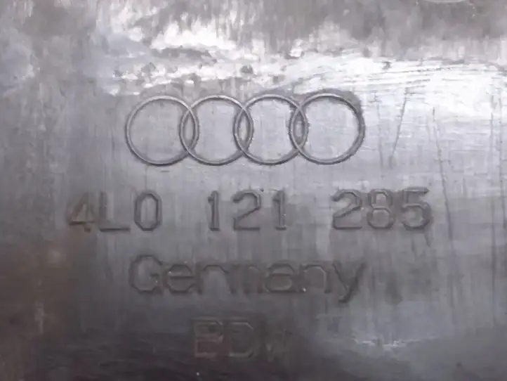 Audi Q7 4L (2005 - 2009) 4L0121285 Верхняя панель радиатора — фото 3