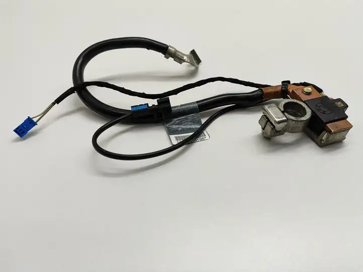 BMW 5 E60 E61 (2004 - 2010) 6957651 Минусовой провод аккумулятора — фото 1