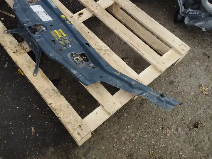 Saab 9-3 Ver2 (2003 - 2007) 12800256 Верхняя панель радиатора — фото 5