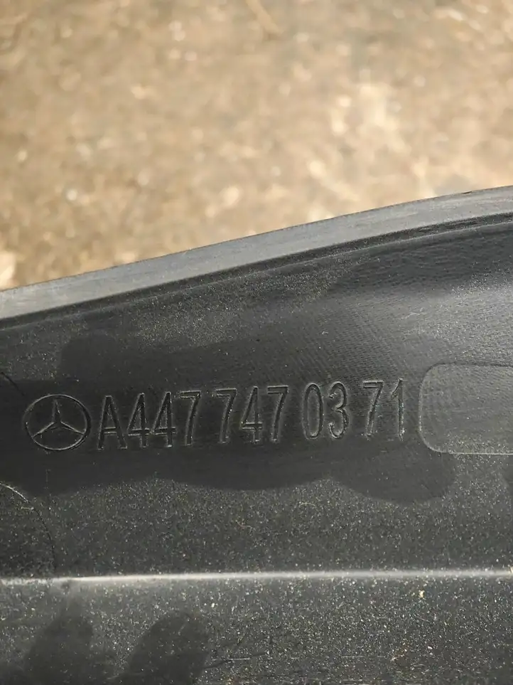 Mercedes-Benz Vito W447 (2014 - ) A4477470371 Верхняя обшивка у окна — фото 7