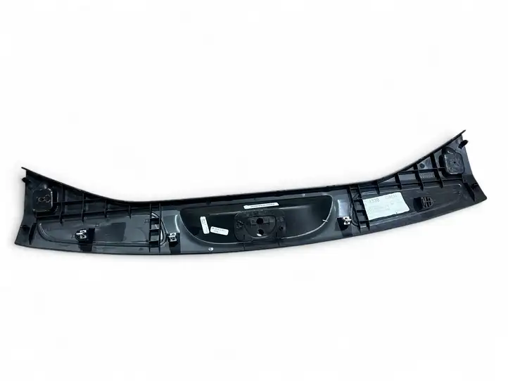Jeep Grand Cherokee (2010 - 2021) 876934 Прочая отделка багажника — фото 2