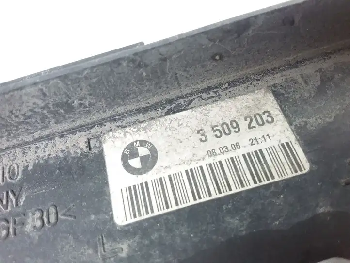 BMW X3 E83 (2003 - 2010) 3509203 Облицовка радиатора — фото 4