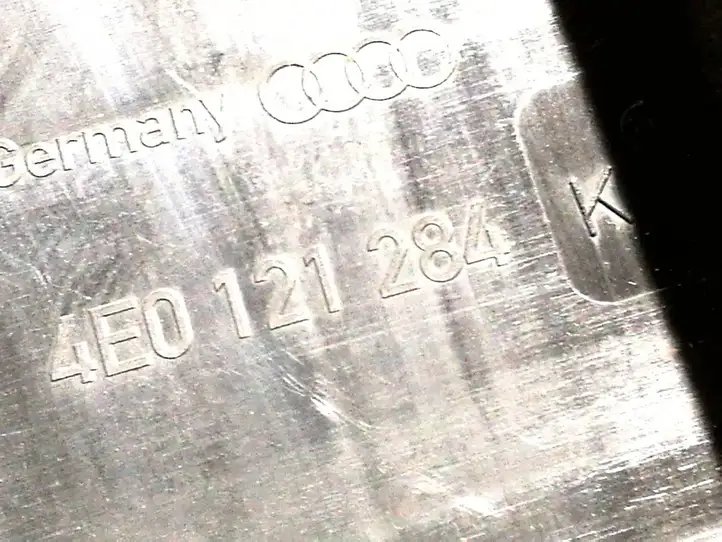 Audi A8 S8 D3 4E (2005 - 2007) 4E0121284K Дефлектор воздуха — фото 3