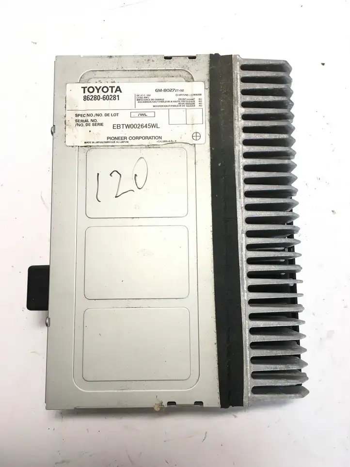 Toyota Land Cruiser (J120) (2002 - 2009) 8628060281 Усилитель звука — фото 1