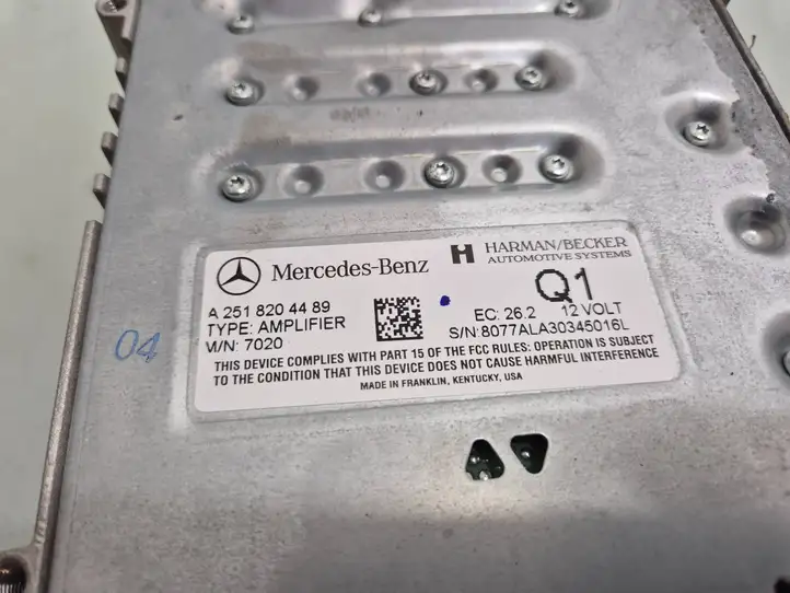 Mercedes-Benz ML W164 (2005 - 2011)  A2518204489 Звукоусилитель