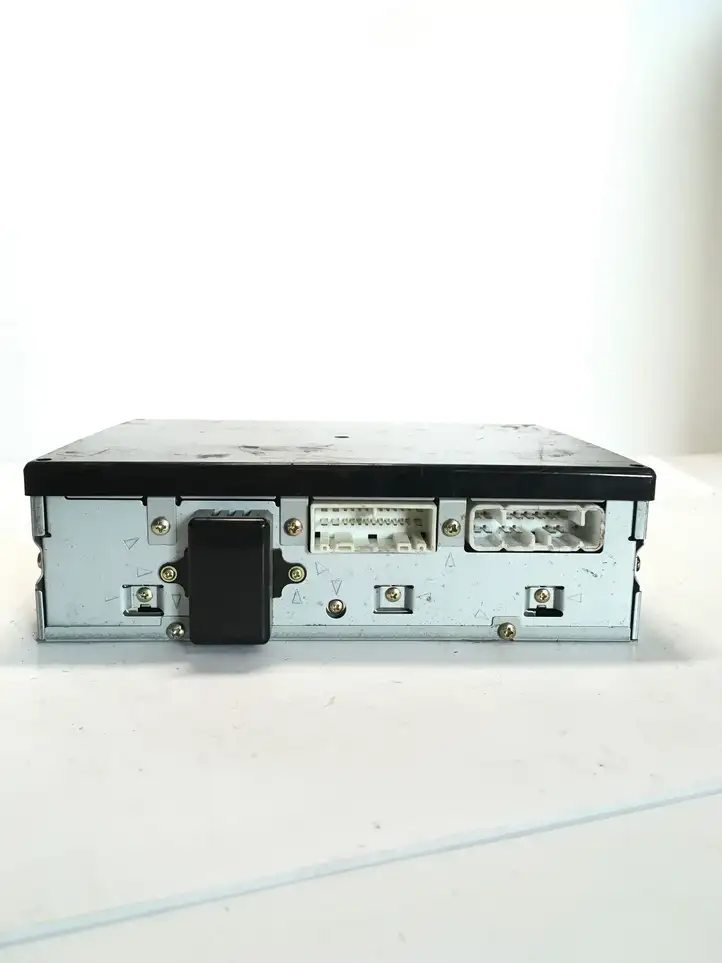 Toyota Land Cruiser (J120) (2002 - 2009) 8628060280 Усилитель звука — фото 2