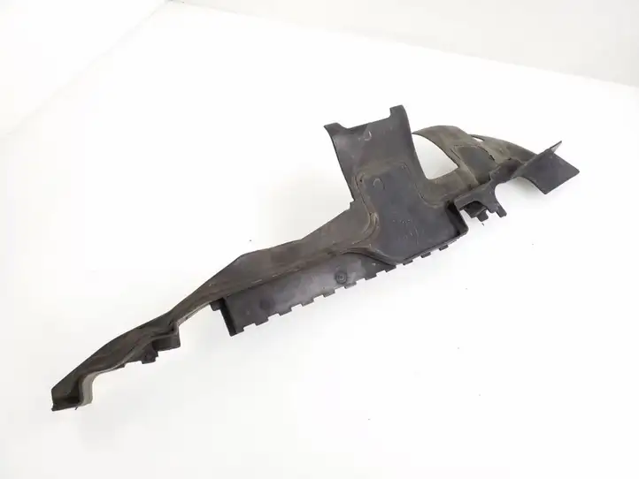 Audi A4 (2000 - 2006)  8E0121284B Устройство (устройства) для отвода воздуха