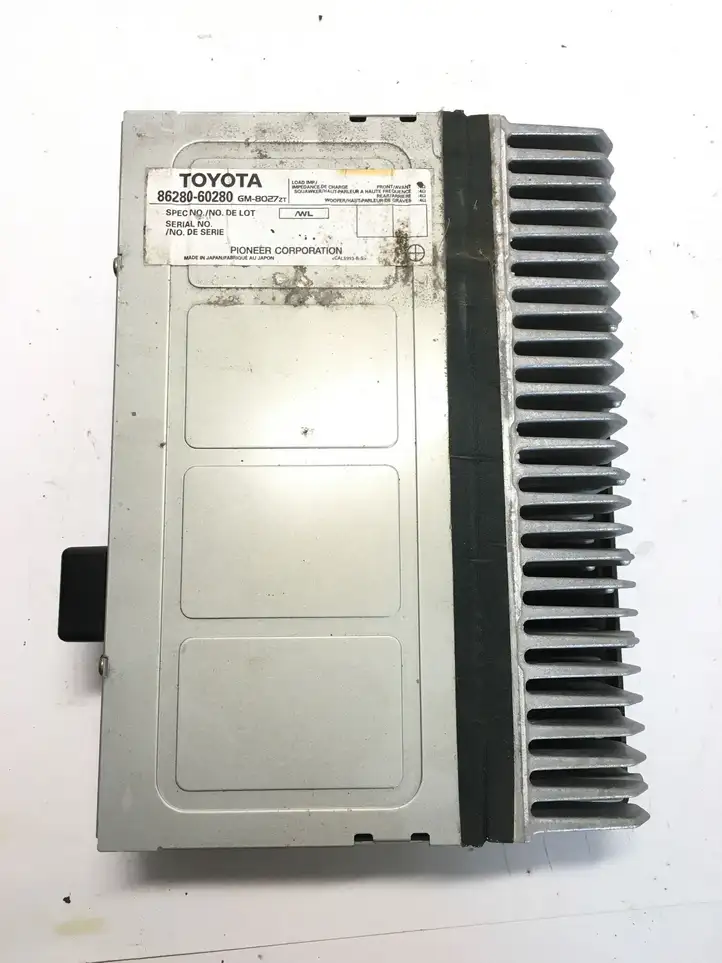 Toyota Land Cruiser (J120) (2002 - 2009) 8628060280 Усилитель звука — фото 1