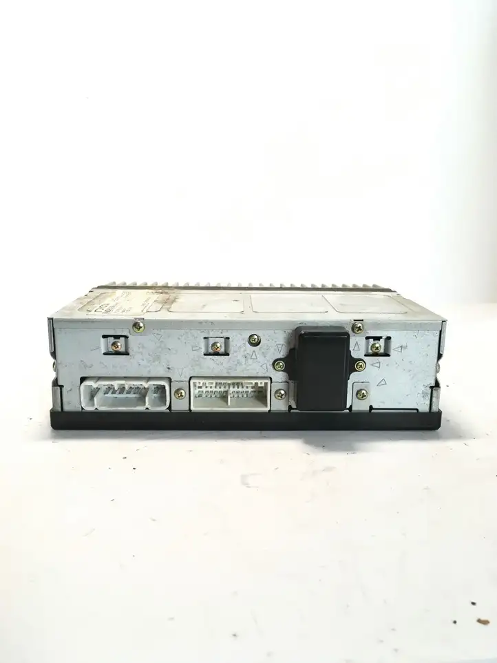 Toyota Land Cruiser (J120) (2002 - 2009) 8628060280 Усилитель звука — фото 2