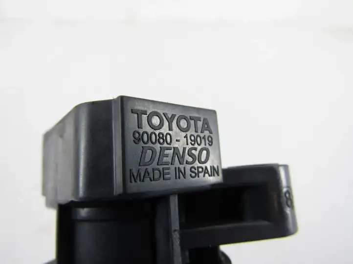 Toyota Corolla E120 E130 (2000 - 2004) Катушка зажигания — фото 5