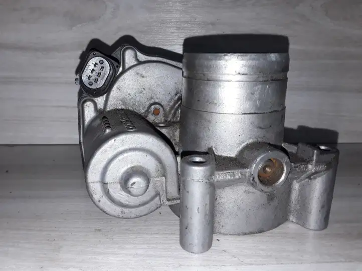 Volkswagen Polo III 6N 6N2 6NF (1994 - 2001) Дроссельная заслонка — фото 4