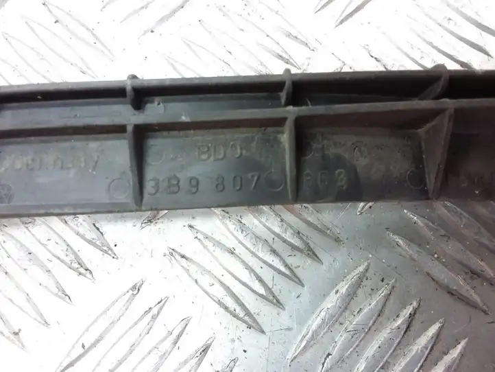 Volkswagen PASSAT B5 (1997 - 2000) 3B9807863 Кронштейн заднего бампера — фото 3