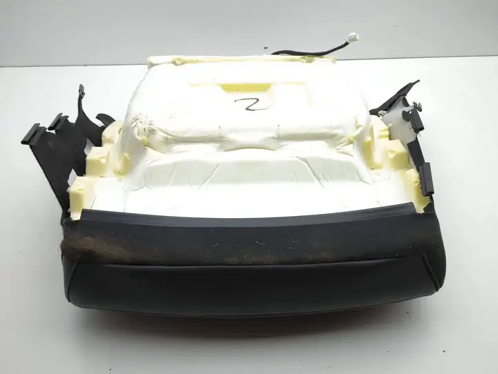 Renault Austral (2023 - ) Нижняя часть сиденья переднего пассажира — фото 6