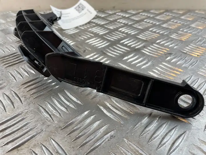 Toyota RAV 4 (XA50) (2018 - ) 5256342050 Кронштейн заднего бампера — фото 4