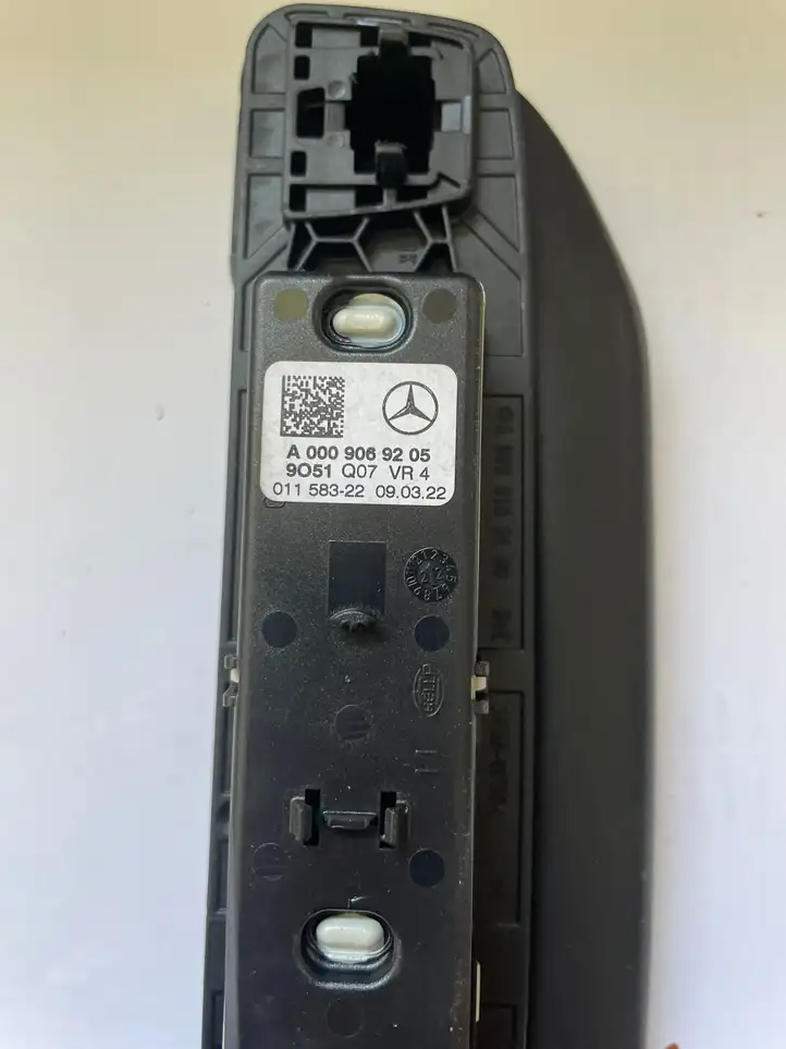 Mercedes-Benz GLC X253/C253 (2015 - ) A0009069205 Потолочная ручка задняя — фото 2