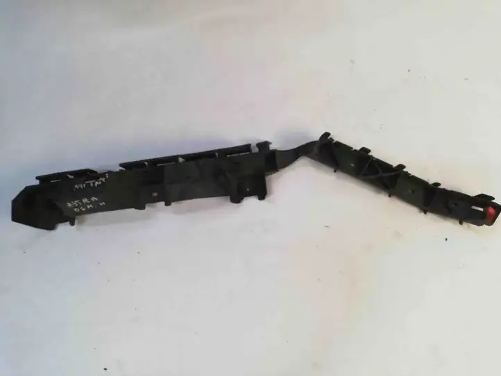 Opel Astra H (2004 - 2009) 24460359 Кронштейн заднего бампера — фото 1