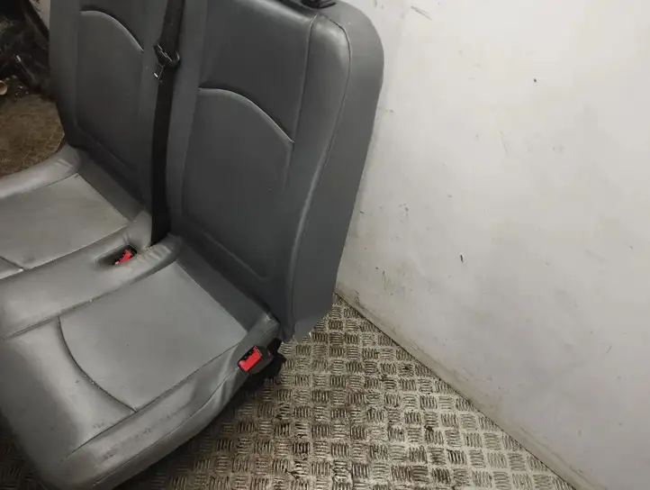 Mercedes-Benz Vito Viano W639 (2003 - 2010) Второй ряд сидений — фото 14