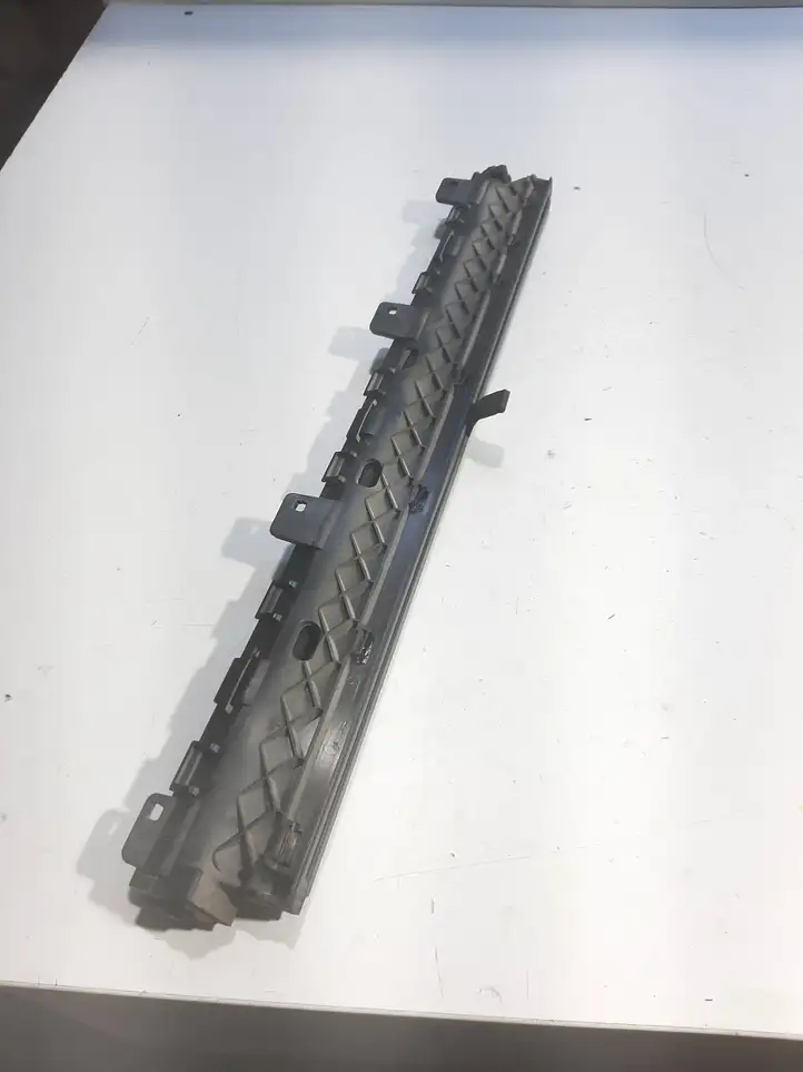 BMW 5 E60 E61 (2004 - 2010) 9318005582R Солнцезащитная шторка заднего бокового окна — фото 2
