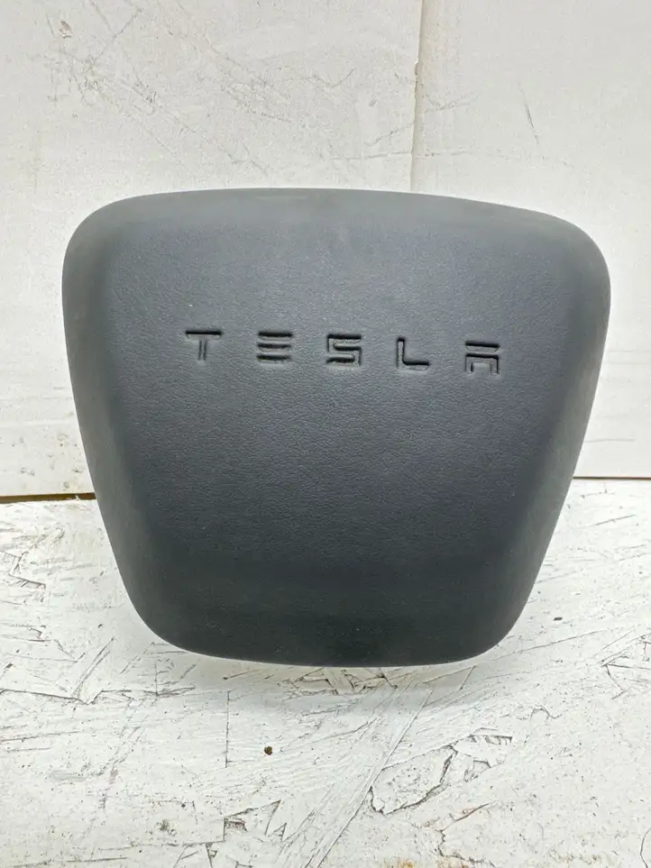 Tesla Model S (2021 - ) 162576900E Подушка безопасности руля — фото 1