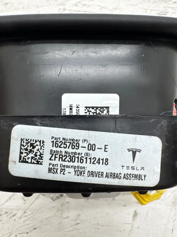 Tesla Model S (2021 - ) 162576900E Подушка безопасности руля — фото 7