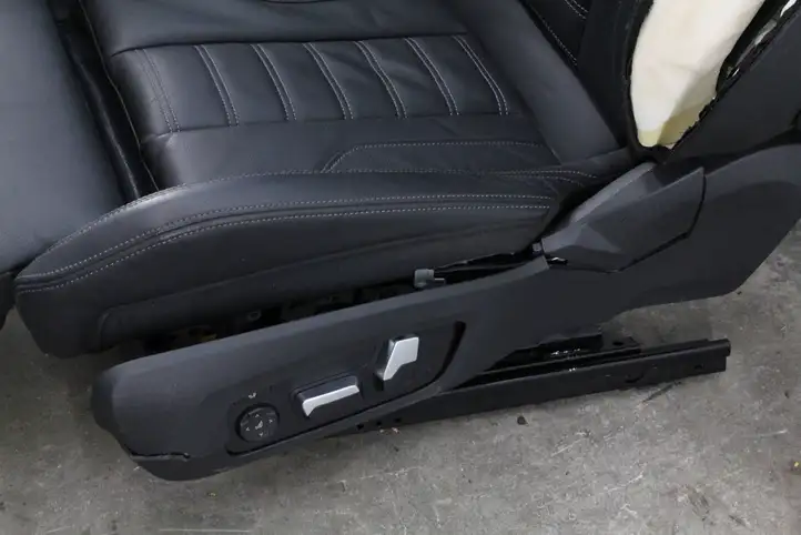 BMW M2 G87 (2022 - ) 9504871 Переднее сиденье водителя — фото 15